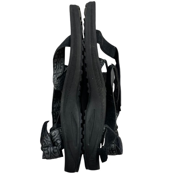 Teva Mens Hurricane II Sandals Size US Mens 12 Style 6461 Black & Gray Straps
